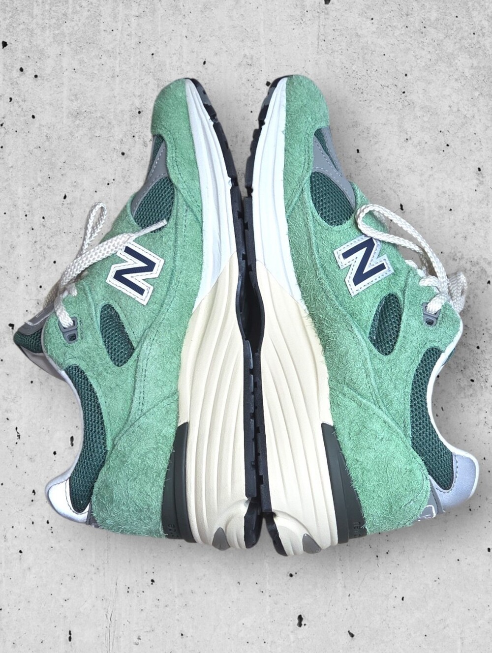 New Balance 991v2 Made in UK "Mineral Green" Grounded Pastels - Size 7 - Picture 3 of 9